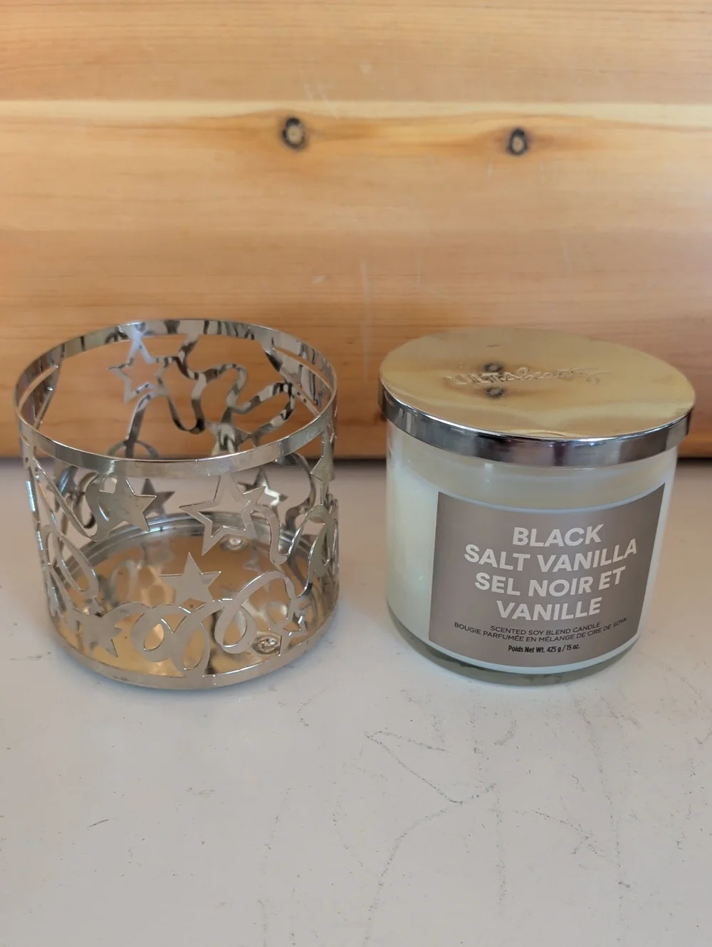 New, Ulta Beauty, Black Salt 3 Wick Vanilla Scented Candle with Holder.🌟
